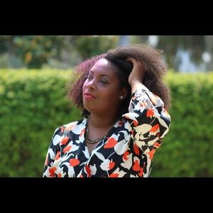 Meet your Posher, Demetria